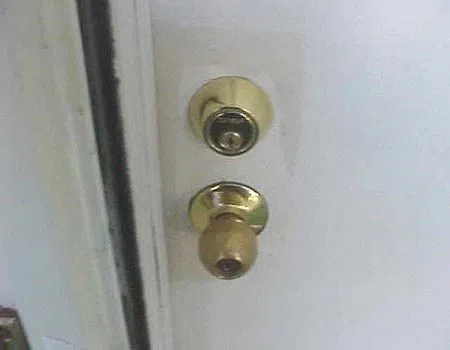 Bowie Lock And Locksmith Bowie, MD 301-242-9826 - apartment-lock-change